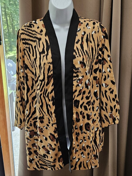 IMAN Jackets & Blazers - NWT IMAN Global Chic Reversible Topper Jacket Leopard Animal Print Black